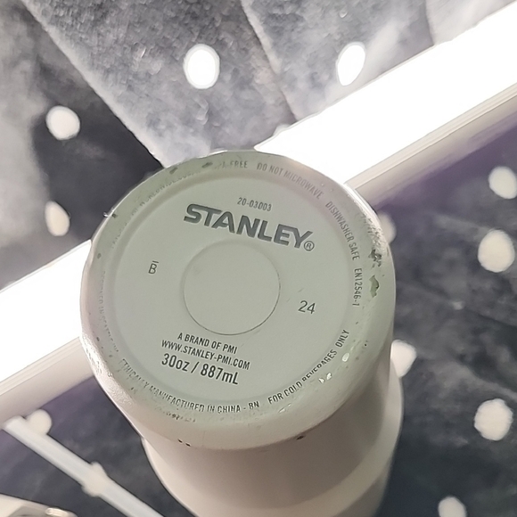 Stanley White Travel Mug - Picture 11 of 11